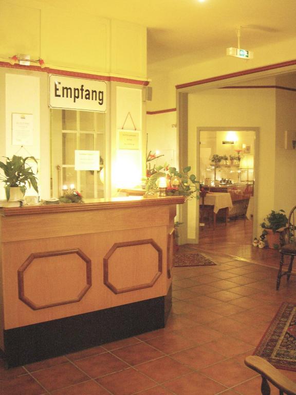 Hotel Deutsches Haus Нортхайм Екстериор снимка