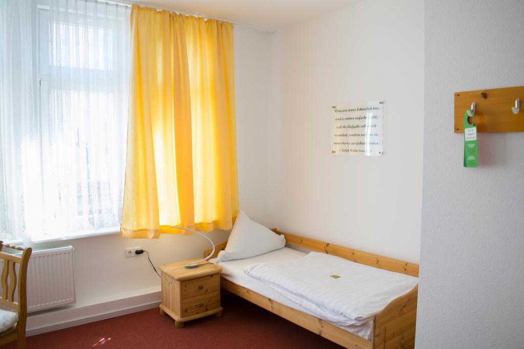 Hotel Deutsches Haus Нортхайм Екстериор снимка