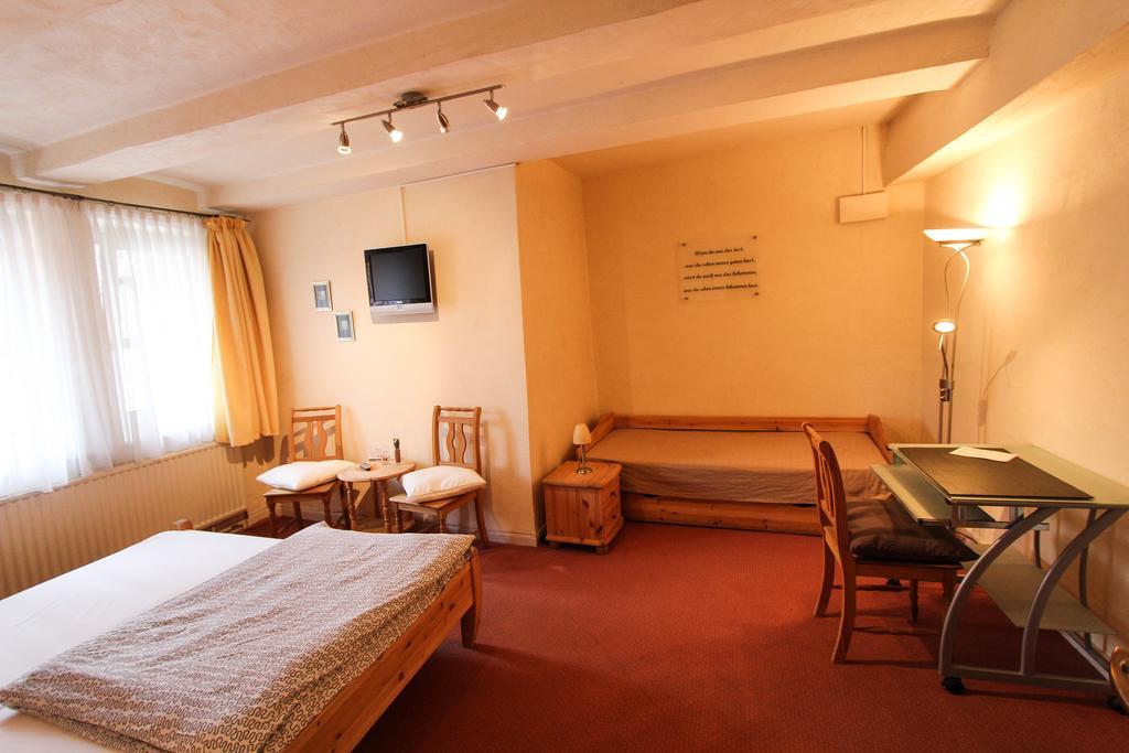 Hotel Deutsches Haus Нортхайм Екстериор снимка