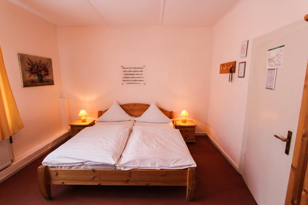 Hotel Deutsches Haus Нортхайм Екстериор снимка